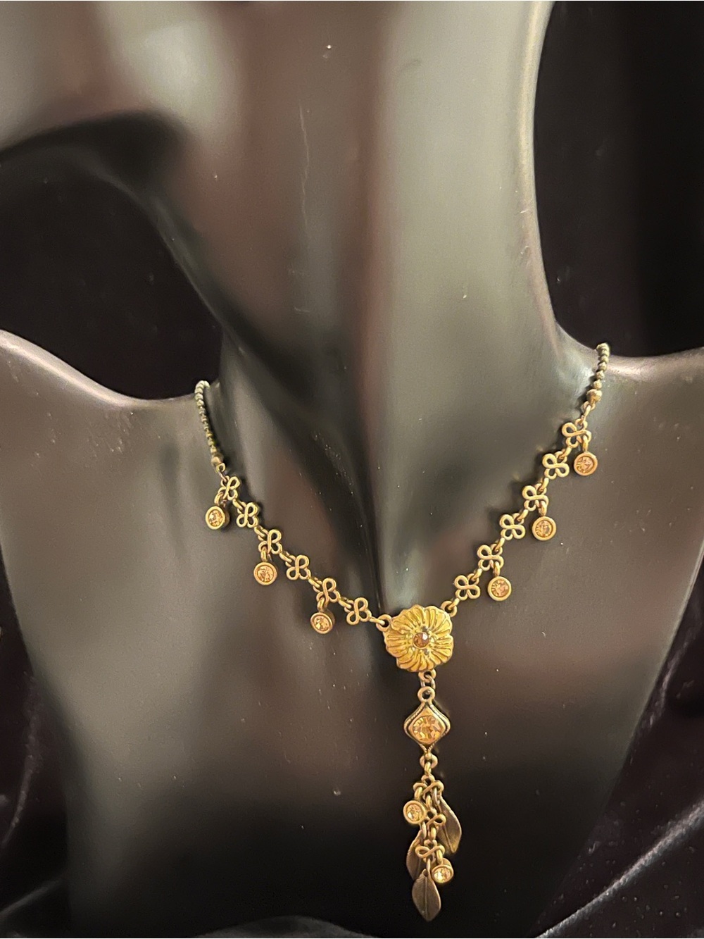 Pretty Flower and Leaf Champagne Crystal Lariat Necklace 2028 tag